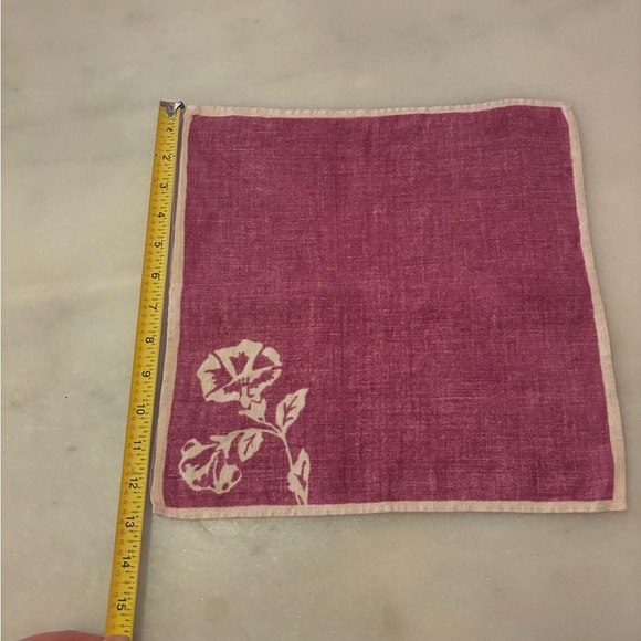Vintage Floral Cloth Napkin / Scarf - purple / pink - Picture 3 of 3